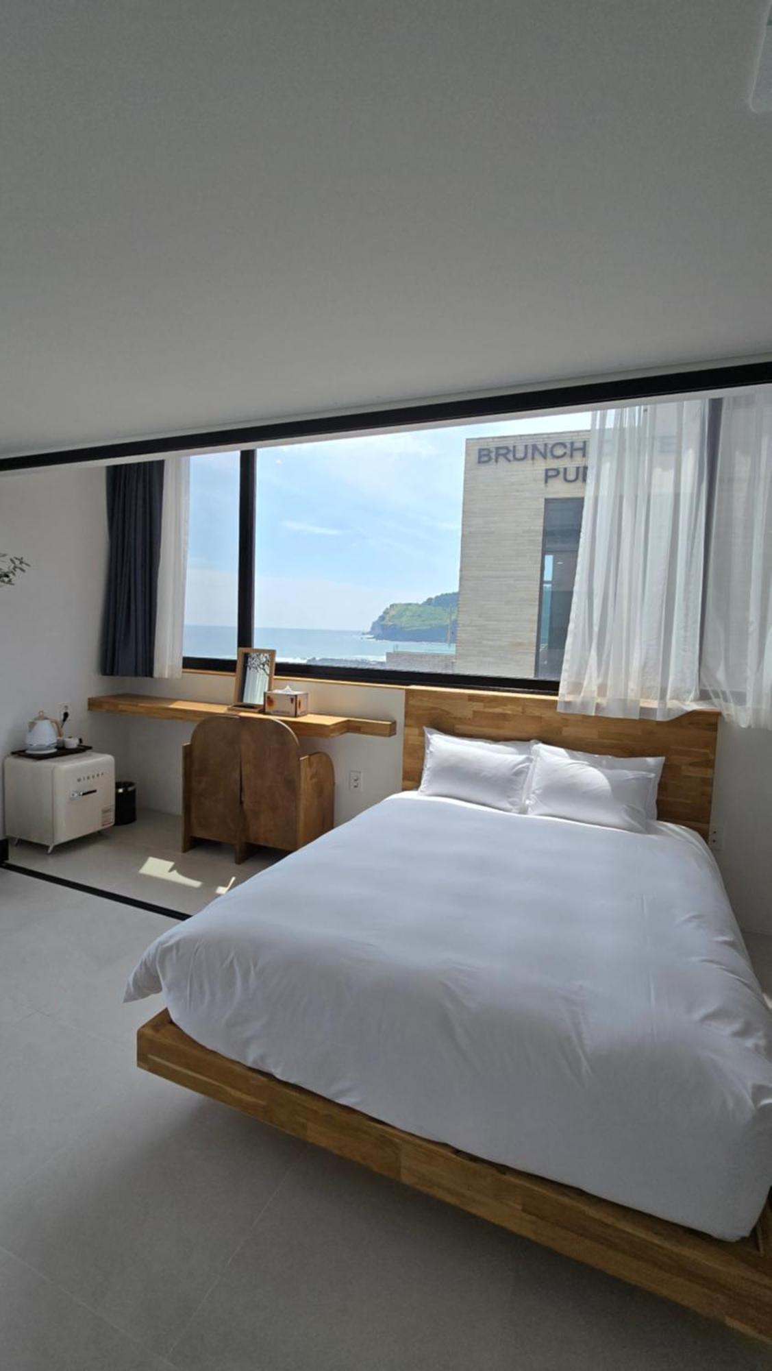 Hygge Hotel Сеогвипо Екстериор снимка